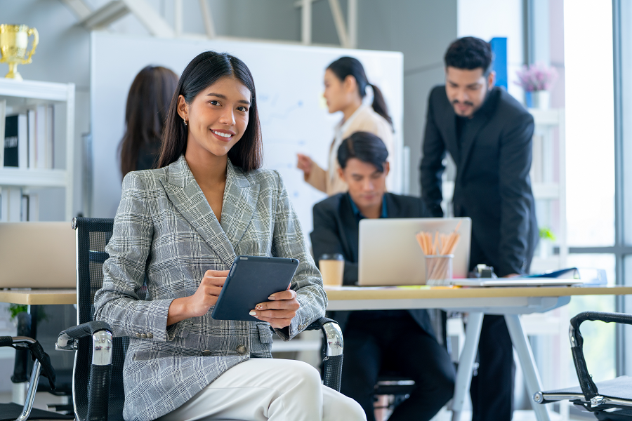 15 Effective B2B Strategies for Converting Leads into Buyers