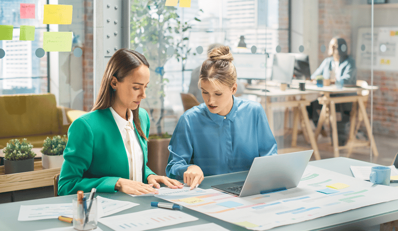 Lead Scoring or Lead Nurturing: Making the Right Choice for Your Sales Funnel